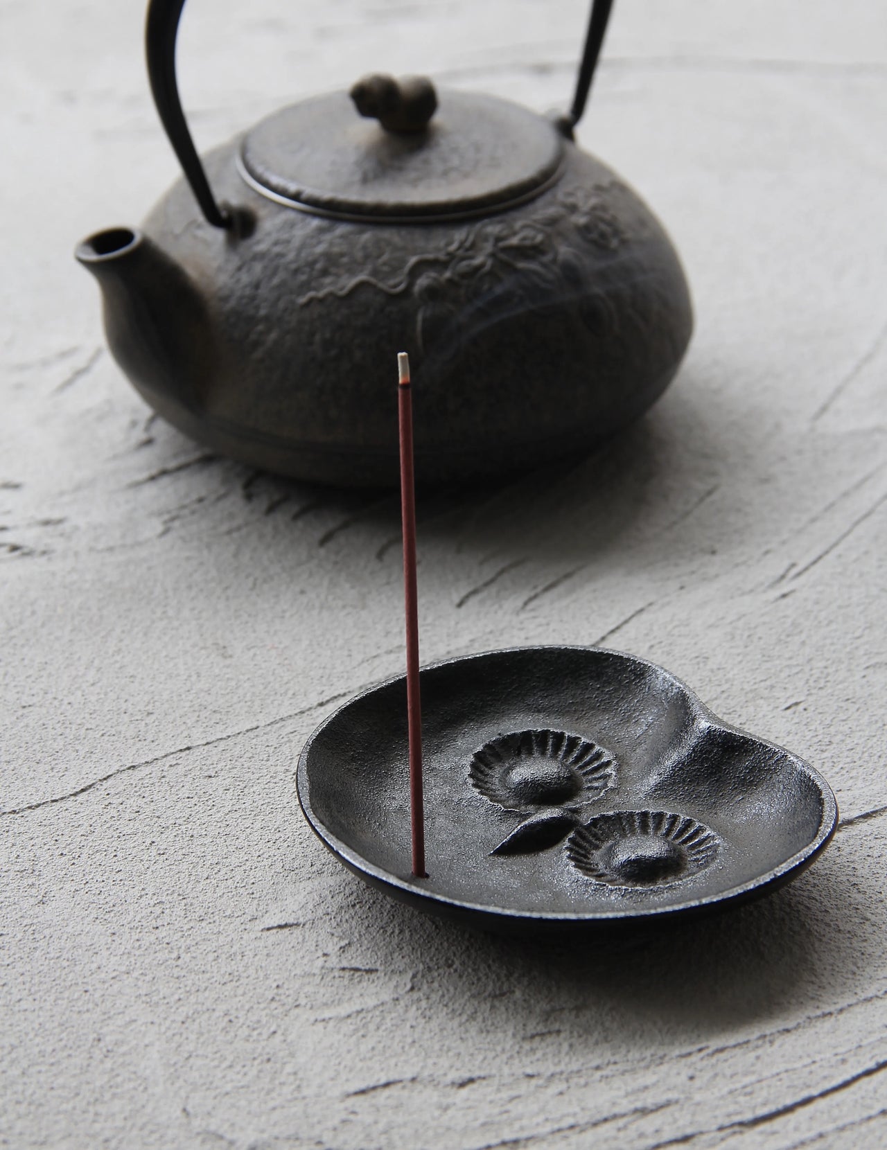 Owl-shaped Cast Iron Incense Holder Tray